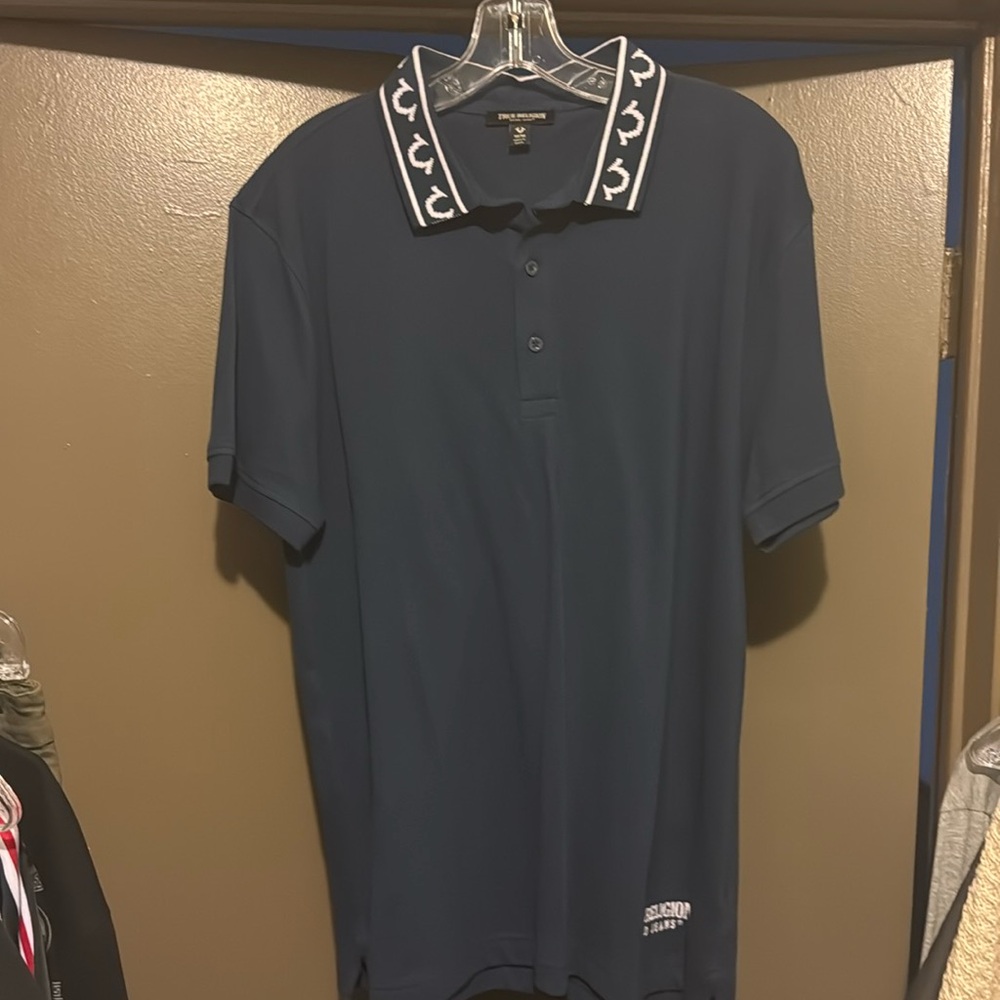 Selling a True Religion polo shirt size medium